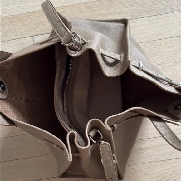 Bogdana Fashion bag NWOT SOLD OUT COLOR TAUPE - Picture 4 of 5